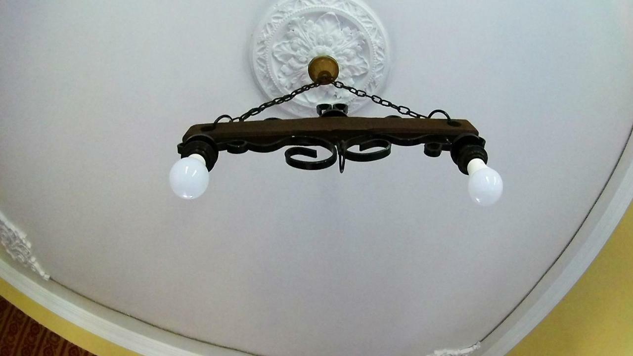 Surmava Palace 마트빌 외부 사진